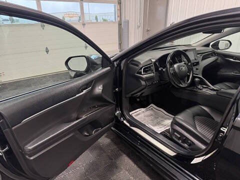 Used 2024 Toyota Camry SE FWD image 10