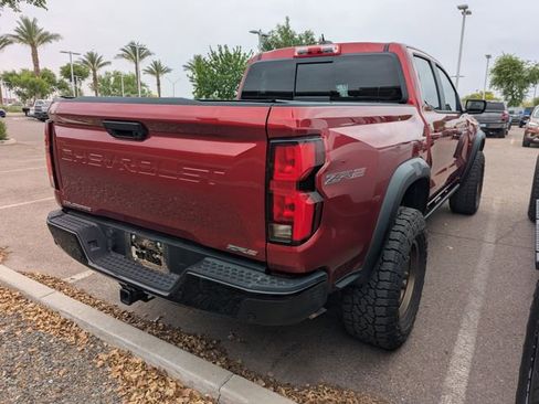 Used 2024 Chevrolet Colorado ZR2 w/ ZR2 Convenience Package III image 5