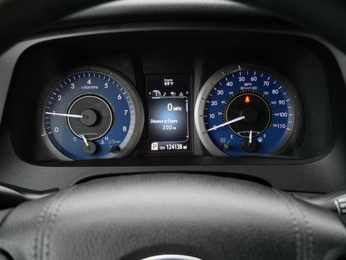 Used 2019 Toyota Sienna LE FWD image 21