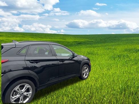 Used 2023 Hyundai Kona SEL image 13