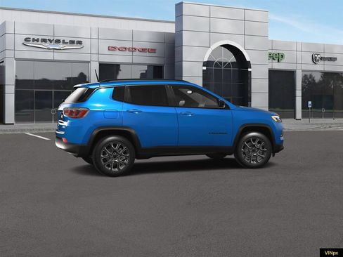 New 2026 Jeep Compass Latitude AWD/4WD image 15