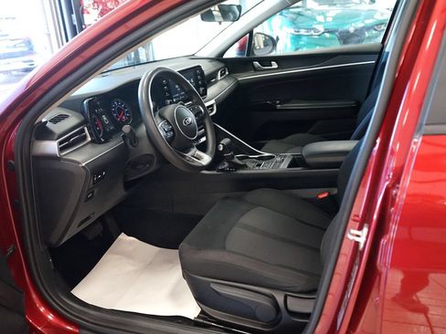 Used 2021 Kia K5 LX FWD image 25