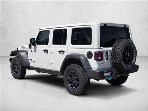 Used 2023 Jeep Wrangler Unlimited w/ Cold Weather Group image 7