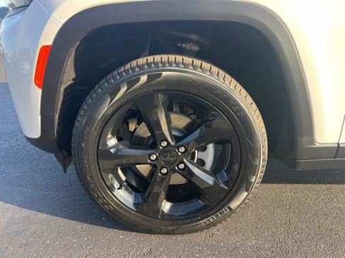 New 2026 Jeep Grand Cherokee Limited AWD/4WD image 5