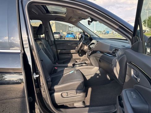 Certified 2022 Honda Pilot Touring image 42