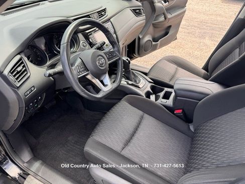 Used 2019 Nissan Rogue SV w/ Premium Package FWD image 26