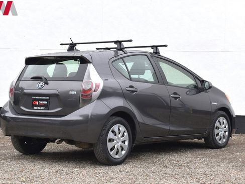 Used 2013 Toyota Prius C Two image 5