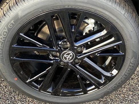 New 2026 Toyota Camry SE image 5