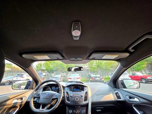 Used 2016 Ford Focus ST FWD image 29