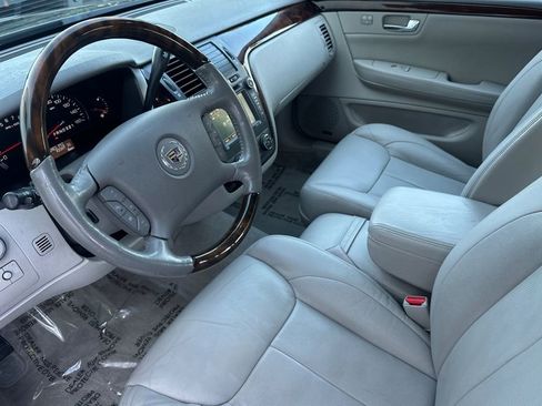 Used 2008 Cadillac DTS image 10