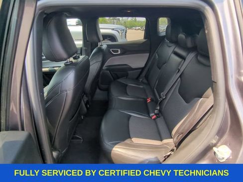 Used 2024 Jeep Compass Latitude AWD/4WD image 36