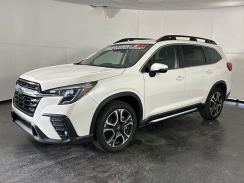 Used 2023 Subaru Ascent Limited AWD/4WD image 4