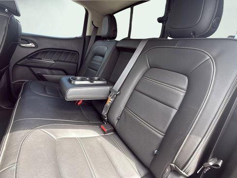 Used 2022 GMC Canyon Denali w/ Denali Black Edition Package AWD/4WD image 36