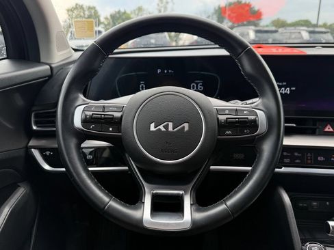 Used 2024 Kia Sportage EX FWD image 13