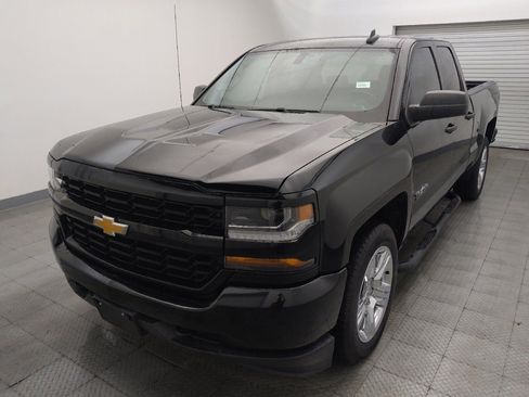 Used 2018 Chevrolet Silverado 1500 Custom w/ Texas Edition RWD image 15
