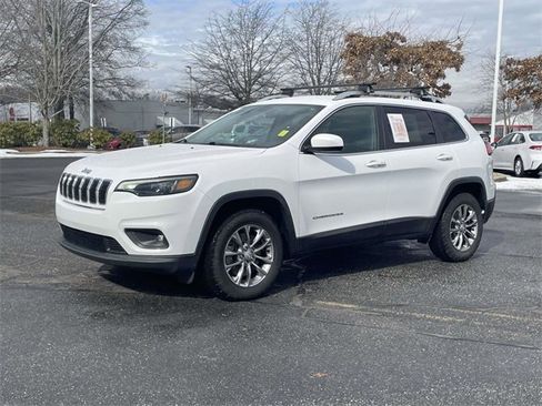 Used 2019 Jeep Cherokee Latitude Plus image 1
