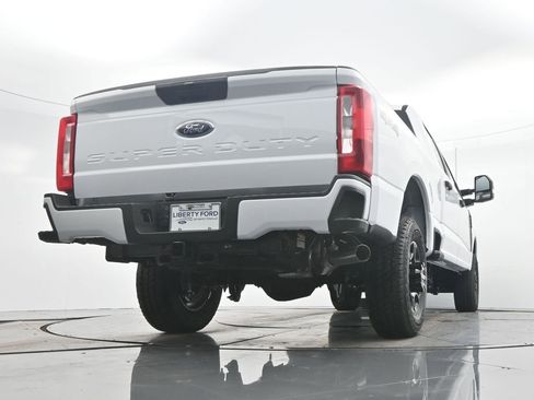 New 2026 Ford F250 XL w/ STX Appearance Package AWD/4WD image 39