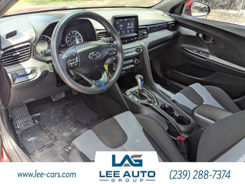 Used 2019 Hyundai Veloster 2.0 image 14