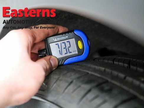 Used 2021 Ford Escape SE image 24