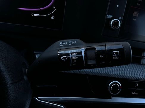 Used 2025 Kia Sportage LX image 34