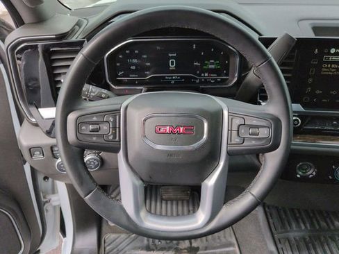 Used 2023 GMC Sierra 1500 Elevation w/ X31 Off-Road Package AWD/4WD image 9