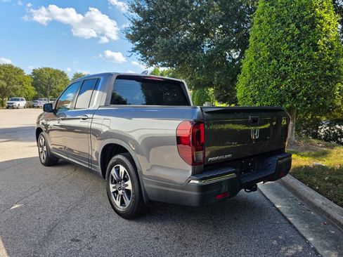 Used 2017 Honda Ridgeline RTL-T image 3