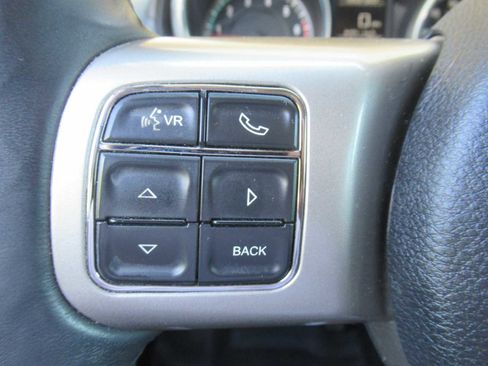 Used 2013 Jeep Grand Cherokee Overland w/ Advance Technology Group image 26