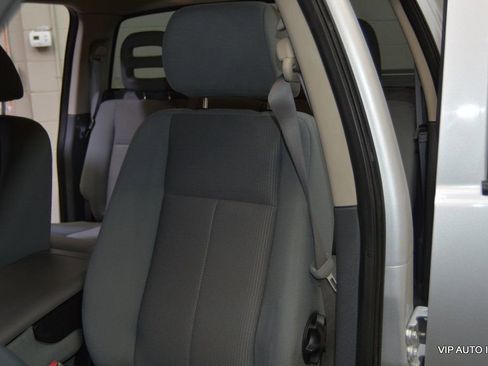 Used 2005 Dodge Dakota SLT image 13