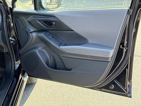 Used 2024 Subaru Crosstrek 2.0i Premium image 8