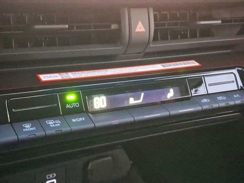 New 2026 Toyota Prius Plug-In Hybrid image 10