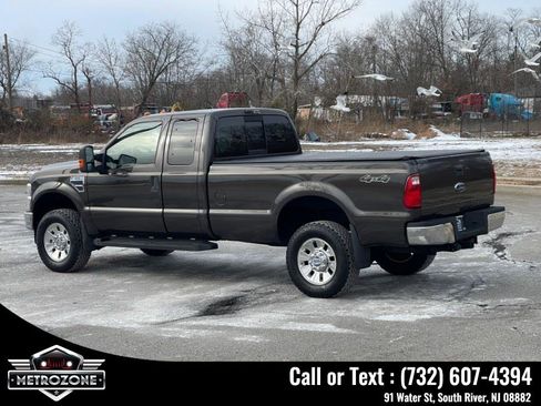 Used 2008 Ford F350 FX4 image 7