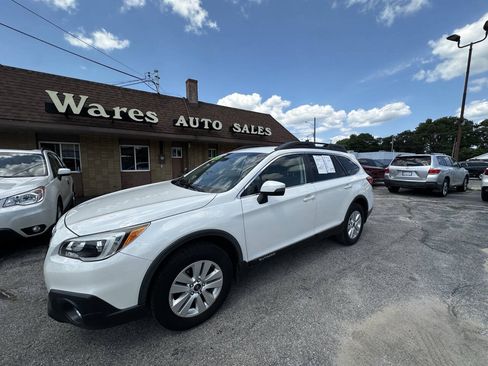 Used 2015 Subaru Outback 2.5i Premium AWD/4WD image 6