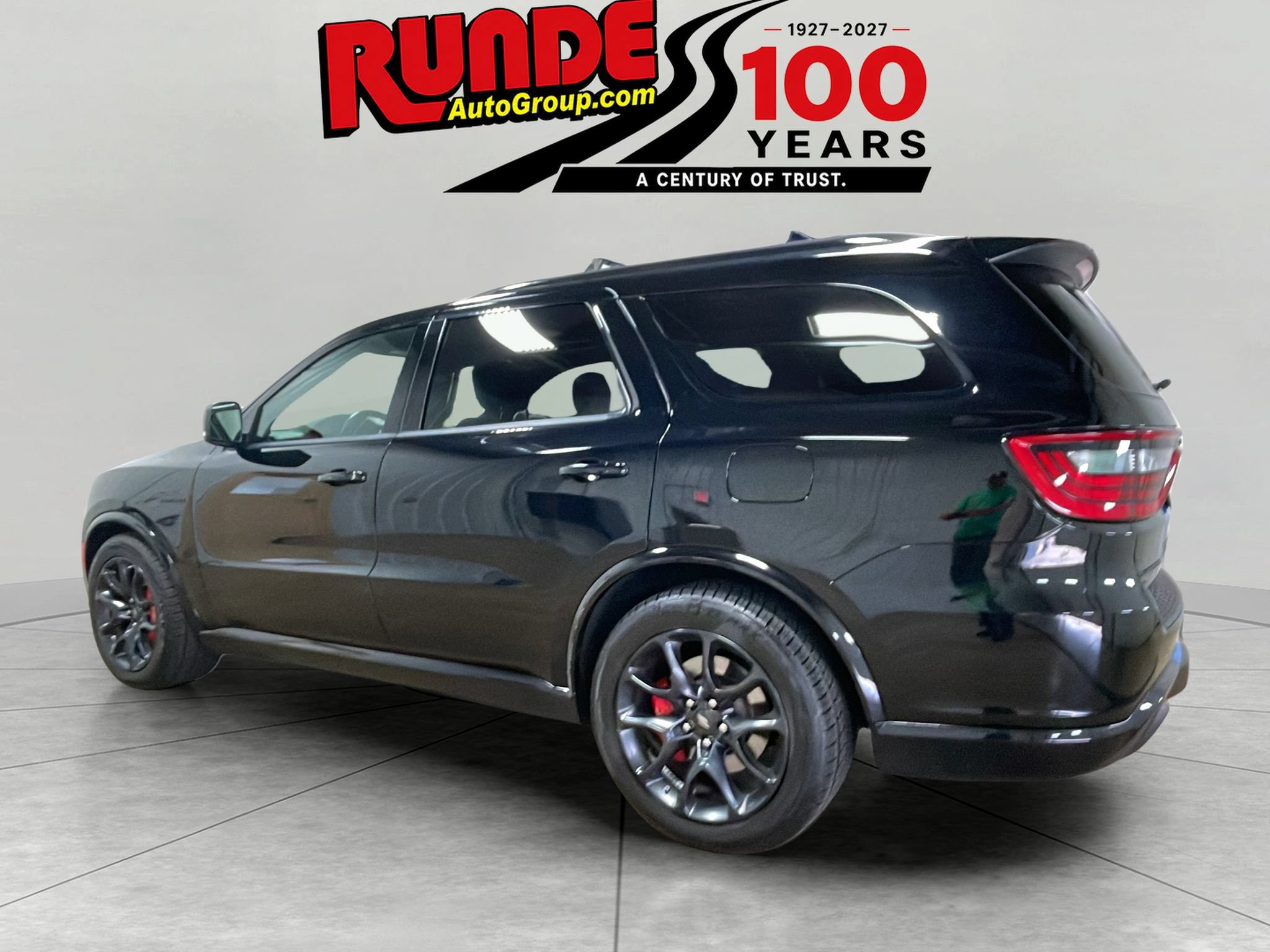 Used 2021 Dodge Durango R/T w/ Tow 'N Go Package AWD/4WD image 3