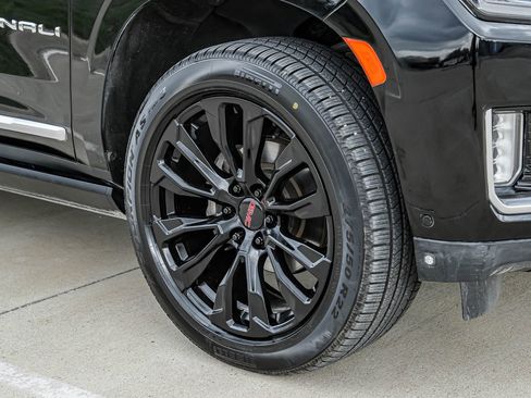 Used 2023 GMC Yukon XL Denali w/ Denali Reserve Package image 62