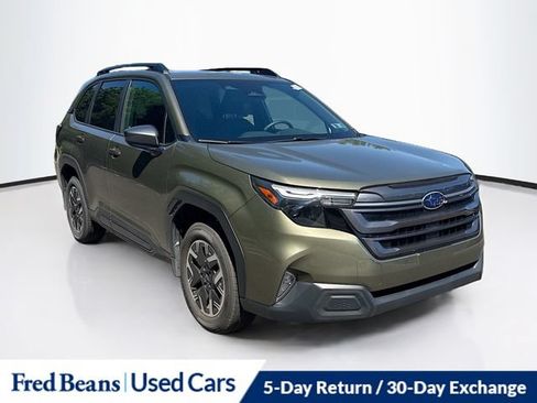 Used 2026 Subaru Forester Premium AWD/4WD image 1