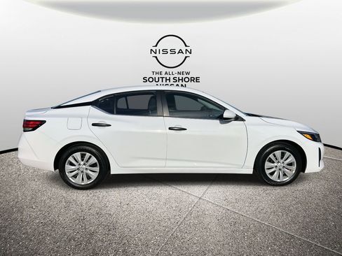 Certified 2025 Nissan Sentra S image 5