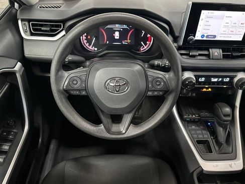 Certified 2025 Toyota RAV4 XLE AWD/4WD image 17