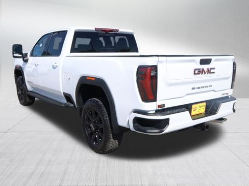 New 2026 GMC Sierra 2500 AT4 w/ AT4 Premium Plus Package AWD/4WD image 5
