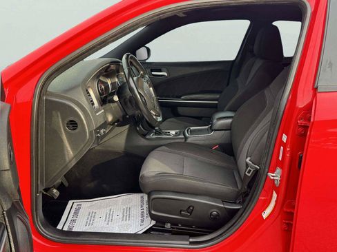 Used 2022 Dodge Charger SXT RWD image 16
