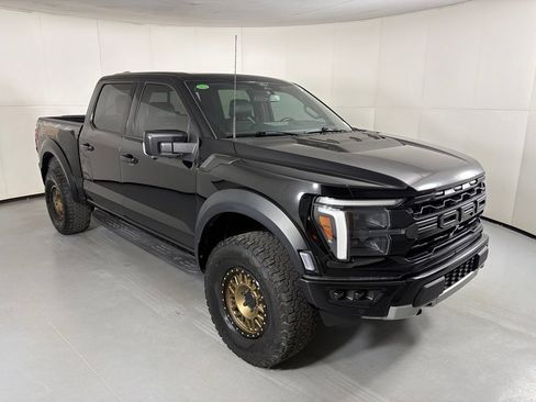 Used 2024 Ford F150 Raptor AWD/4WD image 2