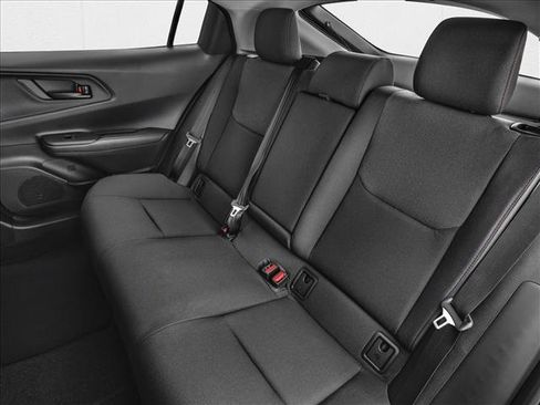 New 2026 Toyota Prius Plug-In Hybrid FWD image 9