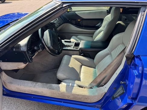 Used 1994 Chevrolet Corvette Coupe RWD image 15