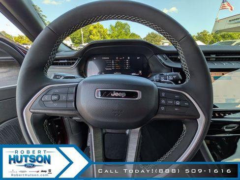 New 2026 Jeep Grand Cherokee Altitude RWD image 18