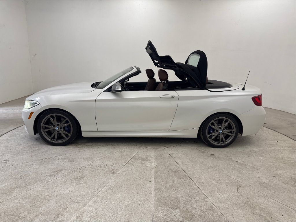 Used 2015 BMW M235i Convertible RWD image 11