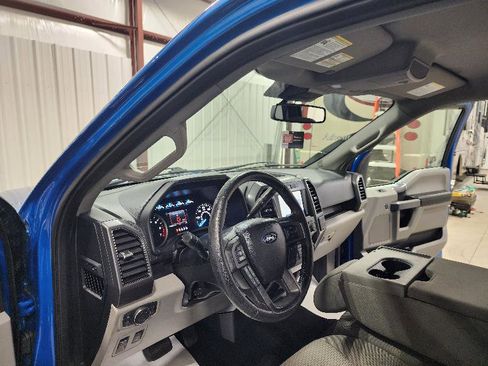 Used 2019 Ford F150 XLT w/ Equipment Group 302A Luxury image 15