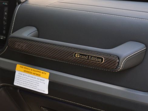Used 2024 Mercedes-Benz G 63 AMG 4MATIC image 29