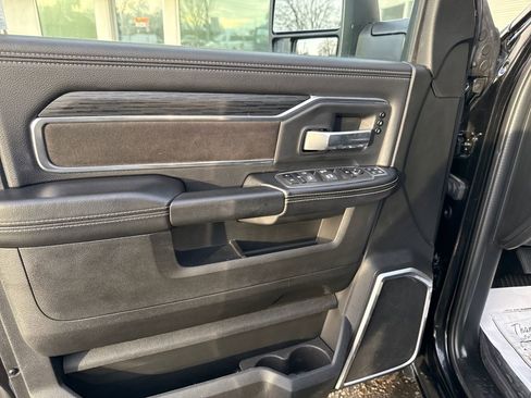 Used 2023 RAM 3500 Laramie image 10