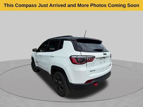 Used 2024 Jeep Compass Trailhawk AWD/4WD image 3