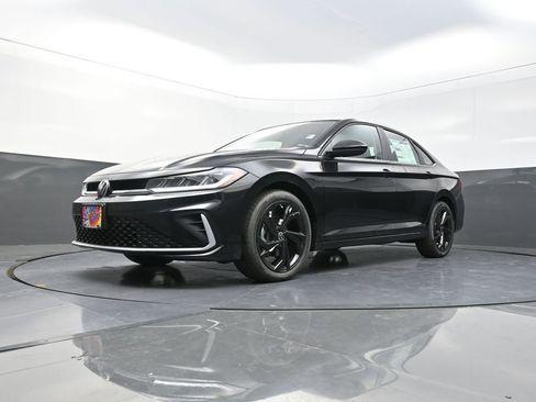 New 2026 Volkswagen Jetta SE image 21