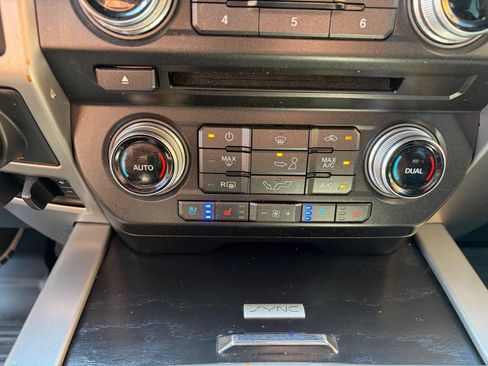 Used 2018 Ford F150 Platinum w/ Technology Package AWD/4WD image 24
